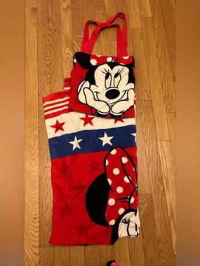 Disney Minnie Mouse Patriotic Beach Towel and Matching Terry Cloth Bag
